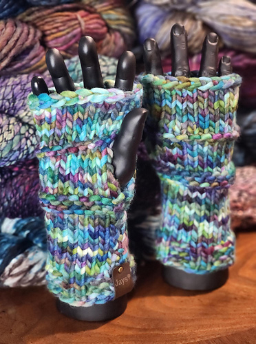 Roanoke Valley Fingerless Gloves